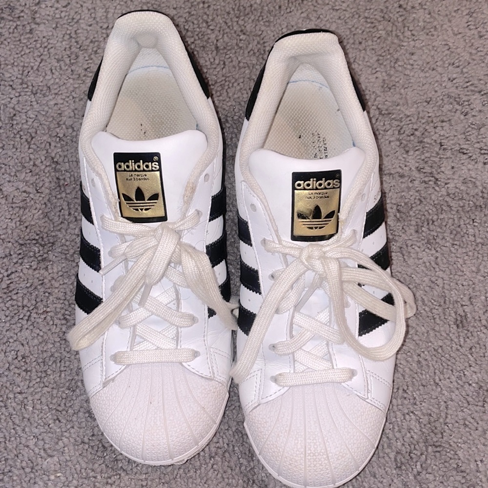 ADIDAS SUPERSTAR